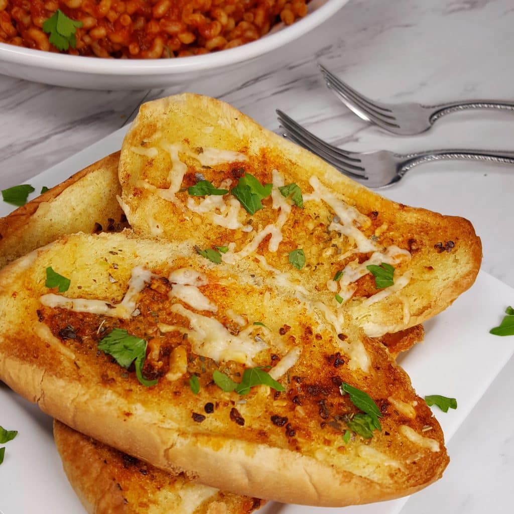 Air Fryer Garlic Bread Buns {Texas Toast}