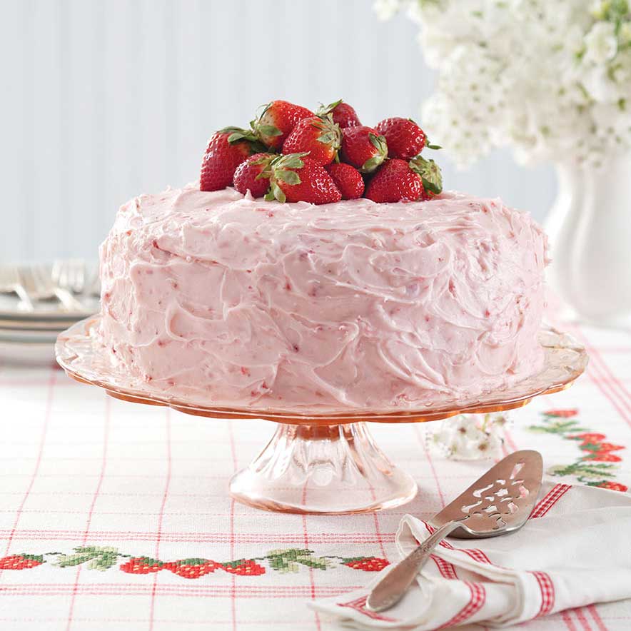 Classic Strawberry Cake