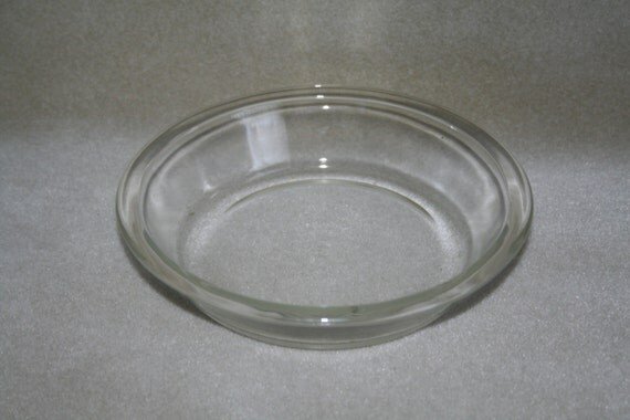 Pyrex 206 6 Inch Clear Glass Pie Plate or Tart Pan by artzybitz
