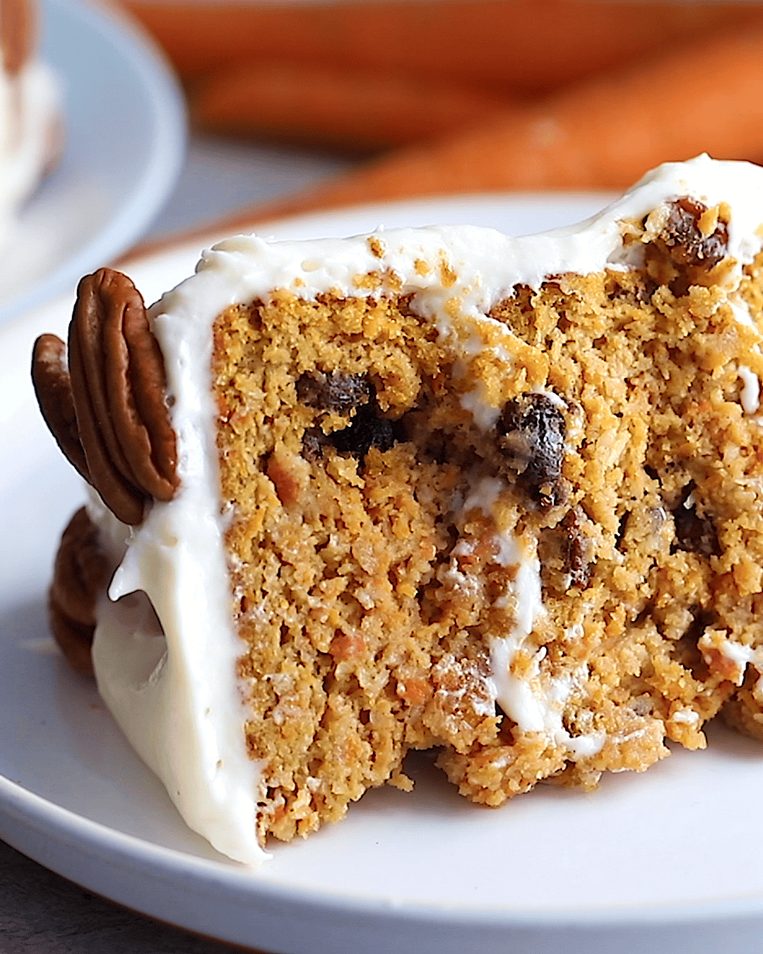 The BEST moist healthy carrot cake youâll ever eat made with almond and ...