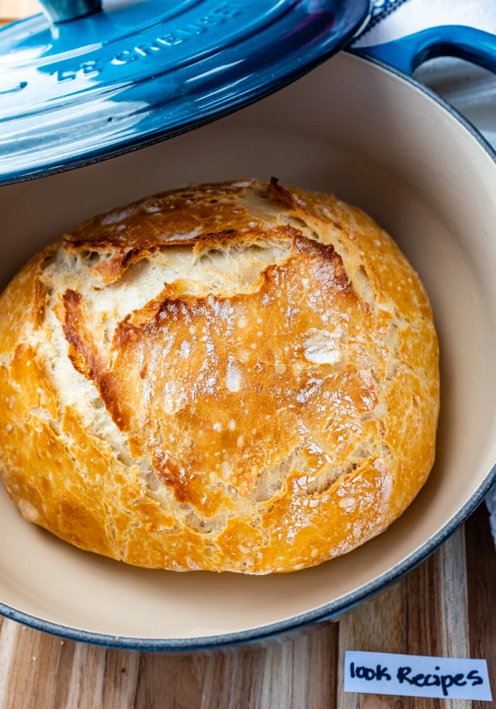 The BEST No Knead Bread Recipe { Dutch Oven Bread}