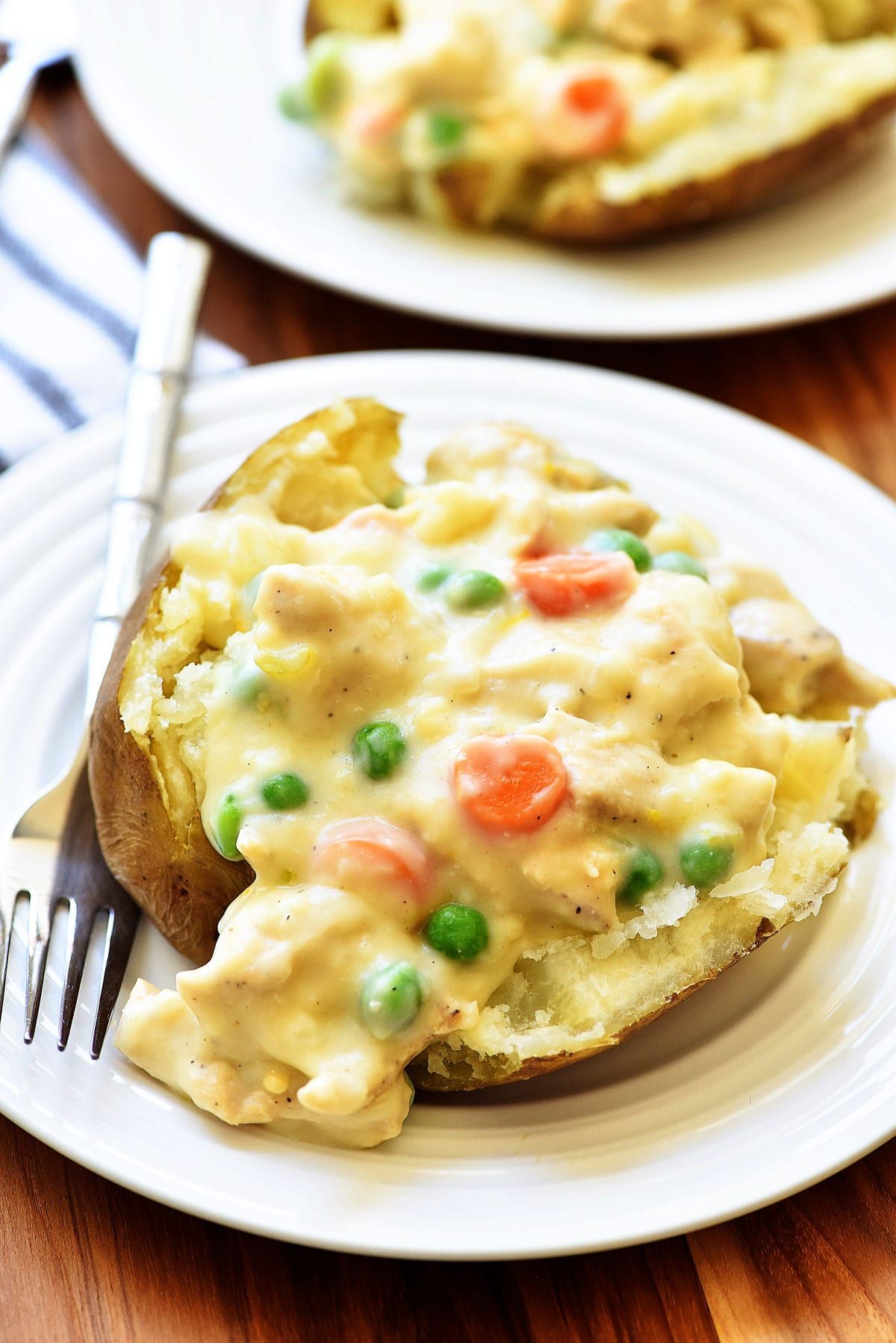 This Chicken Pot Pie Baked Potato Is The Perfect Dinner ...